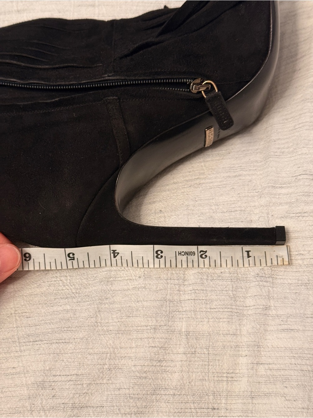 Gucci black Becky suede Heels gladiator boots - Picture 12 of 16